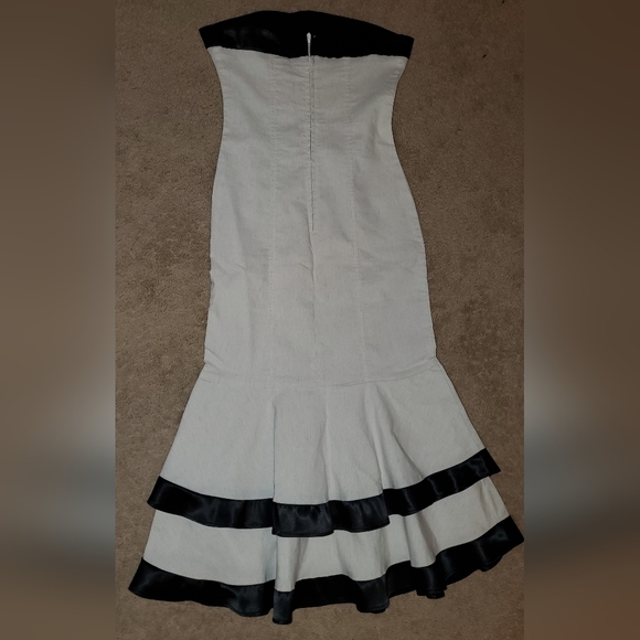 LULY K NEW YORK BEAUTIFUL DRESS/GOWN 👗 SIZE SMALL - Picture 2 of 3